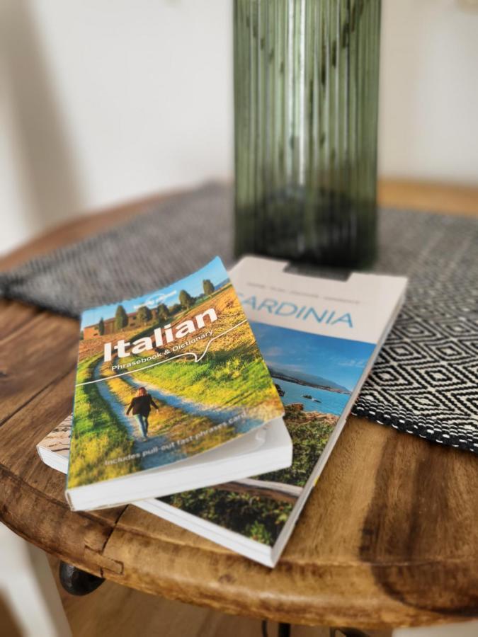 Living Cagliari Marina Bed & Breakfast ภายนอก รูปภาพ